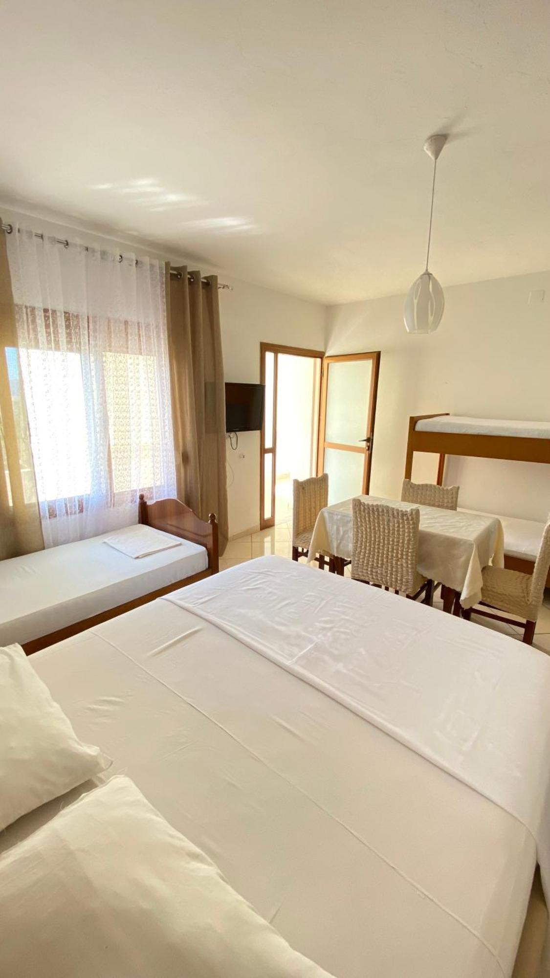 Apartament Radhime Vlorë Esterno foto