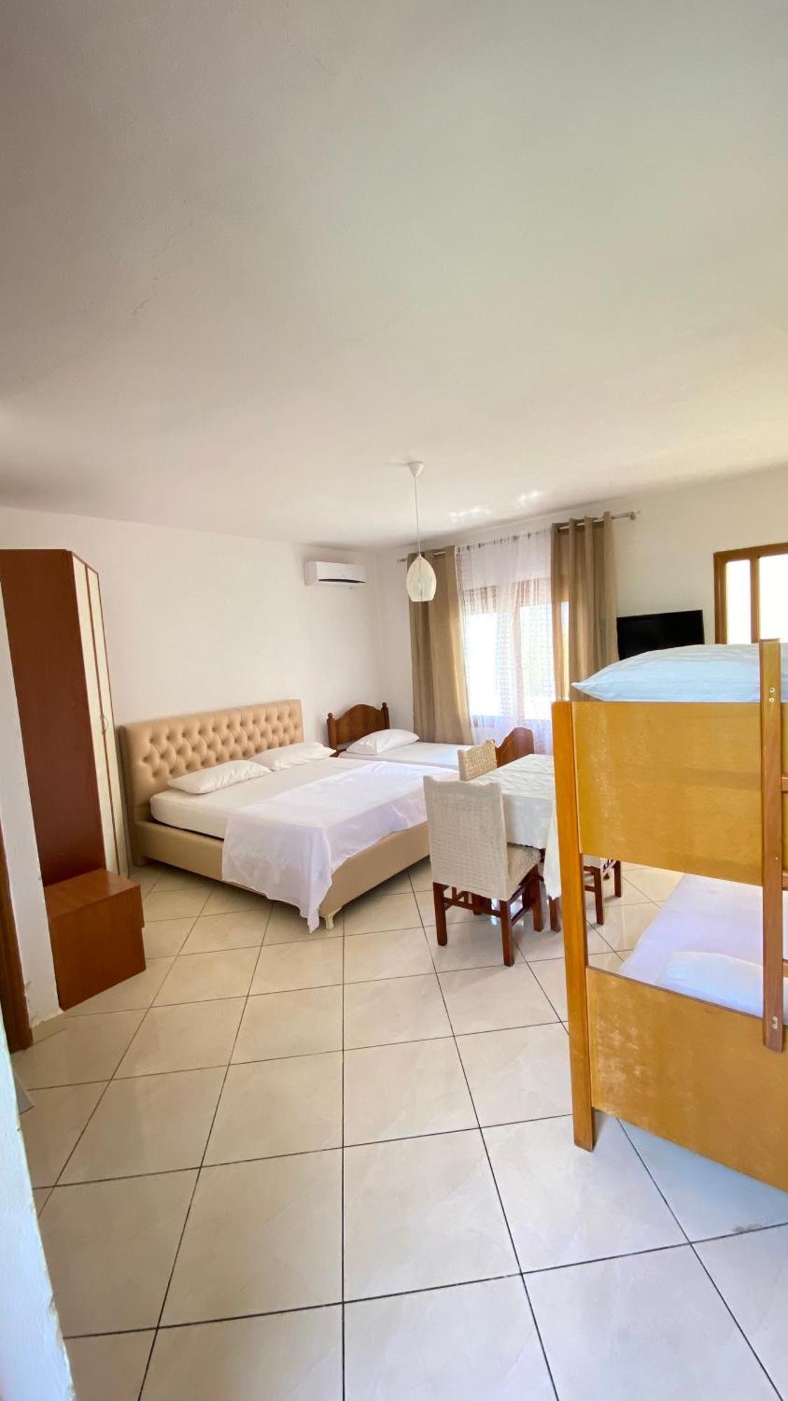 Apartament Radhime Vlorë Esterno foto